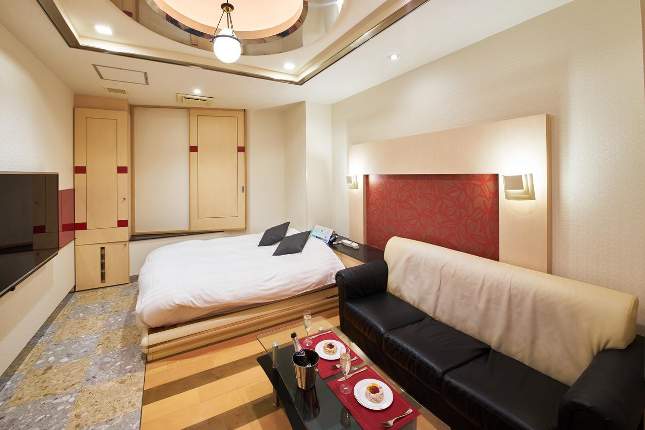 Hotel Aqua Blue Yokosuka (Adults Only) Exterior photo